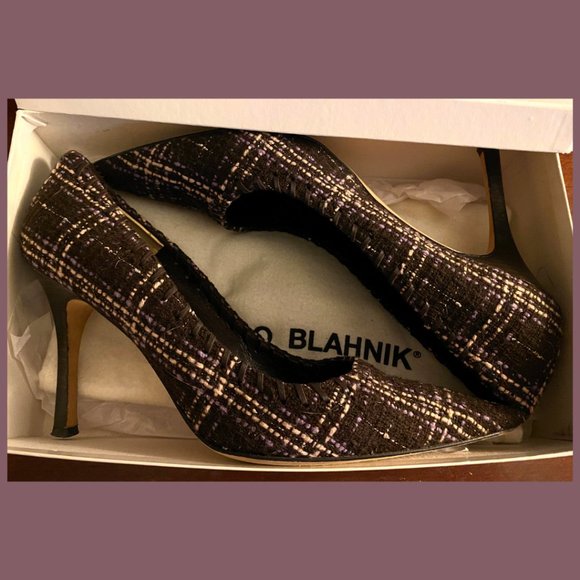 Manolo Blahnik C Verila Tweed with Kid Whipstitch - Size 40EU/10US - Picture 5 of 8